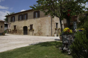 Отель Agriturismo Il Borghetto  Монтефалко